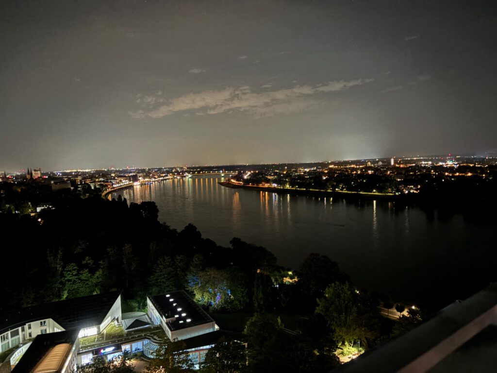 Rhein bei Nacht